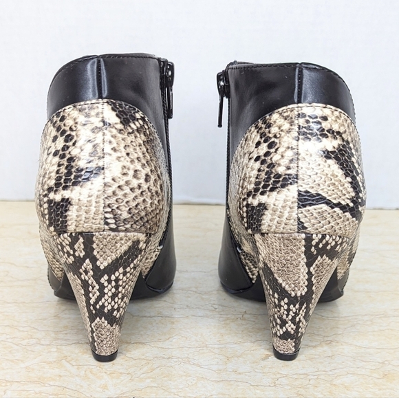 The Limited Nadalie Bootie Black Faux Snakeskin Open Side Pointed Toe Heeled - Picture 3 of 13